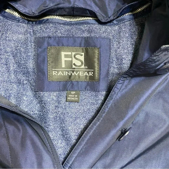 FS Rainwear 10P metallic blue long trench coat with removable zip liners - Picture 7 of 9